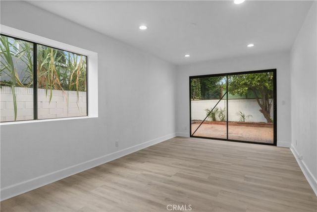 2122 W Chalet, Anaheim, CA 92804
