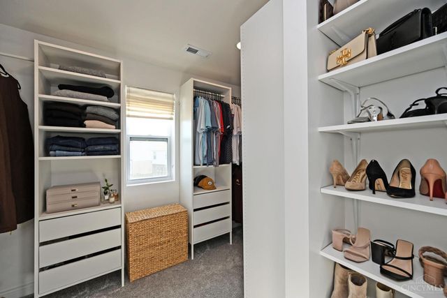 9582 Opal Lane, West Chester, OH 45241