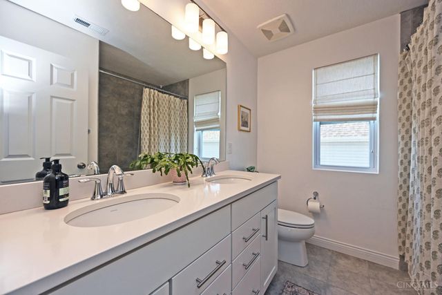 9582 Opal Lane, West Chester, OH 45241