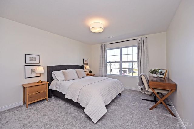 9582 Opal Lane, West Chester, OH 45241