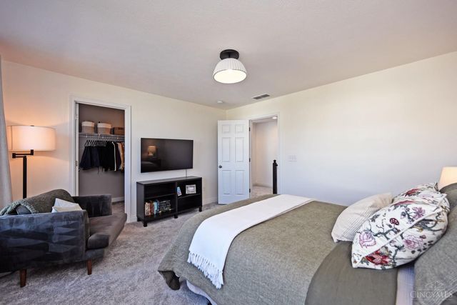 9582 Opal Lane, West Chester, OH 45241