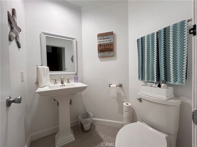 7 Swift Court 210, Newport Beach, CA 92663