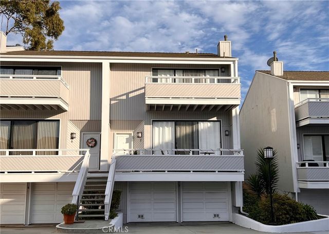 7 Swift Court 210, Newport Beach, CA 92663