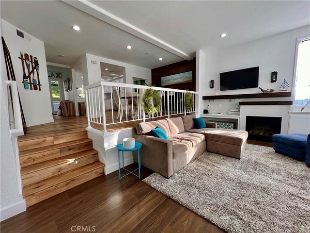 7 Swift Court 210, Newport Beach, CA 92663