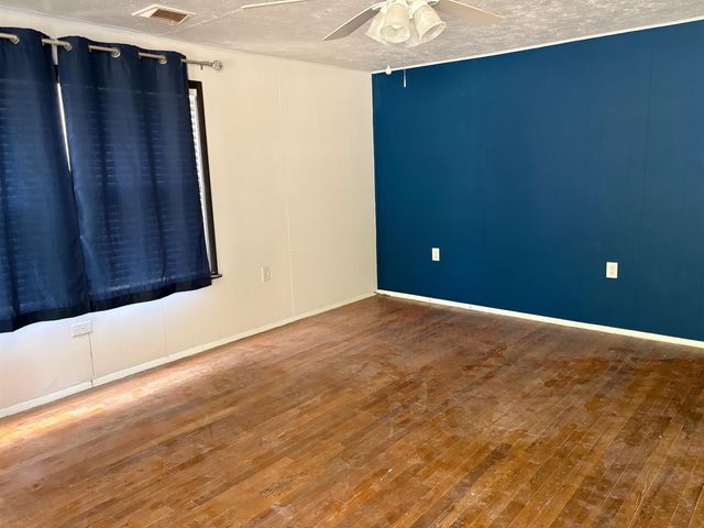 601 S Richmond Ave, Wichita, KS 67213