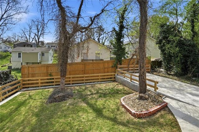 1068 Mill Street SE, Gainesville, GA 30501