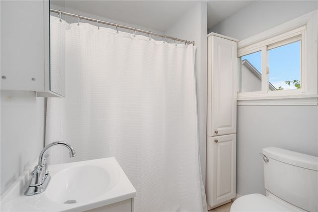 84 Ash Avenue, Cranston, RI 02910