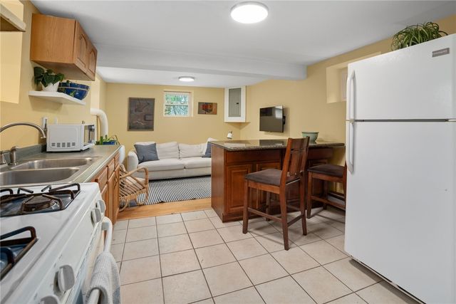 84 Ash Avenue, Cranston, RI 02910