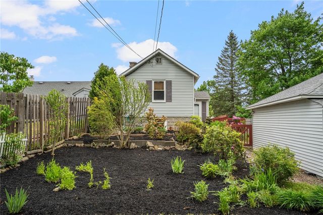 84 Ash Avenue, Cranston, RI 02910