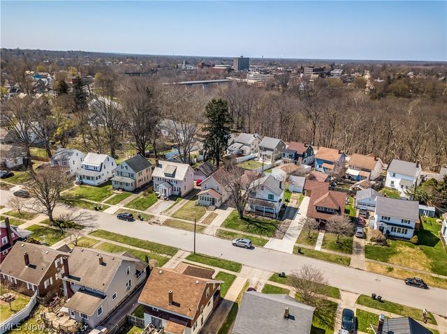 4303 Birchwood Avenue, Ashtabula, OH 44004