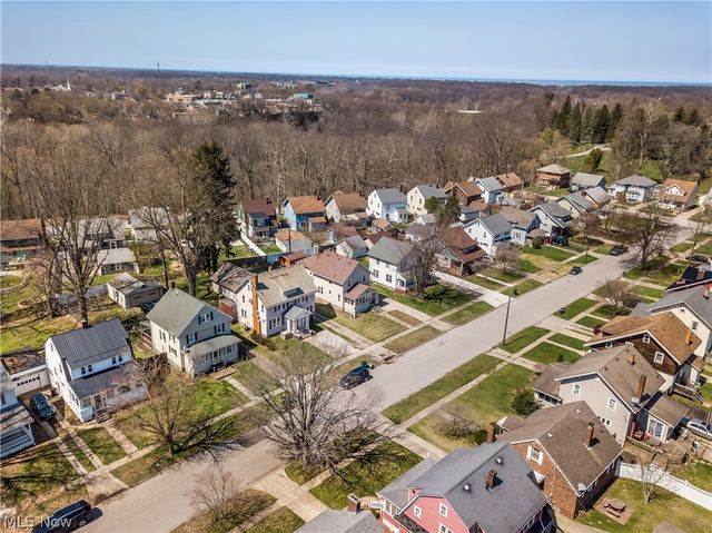 4303 Birchwood Avenue, Ashtabula, OH 44004
