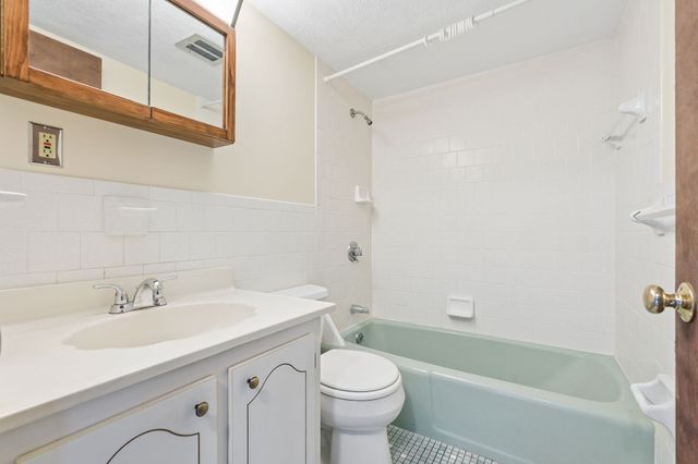 120 Parker St 24, Acton, MA 01720