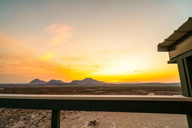 8652 Dagger Blvd, Terlingua, TX 79852