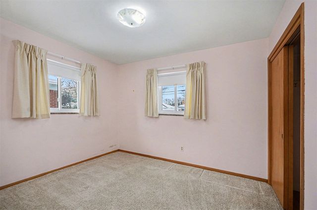 20835 Ardmore Park Drive, Saint Clair Shores, MI 48081