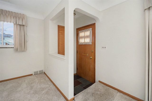 20835 Ardmore Park Drive, Saint Clair Shores, MI 48081