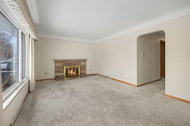 20835 Ardmore Park Drive, Saint Clair Shores, MI 48081