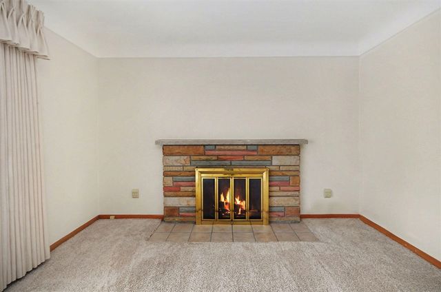 20835 Ardmore Park Drive, Saint Clair Shores, MI 48081