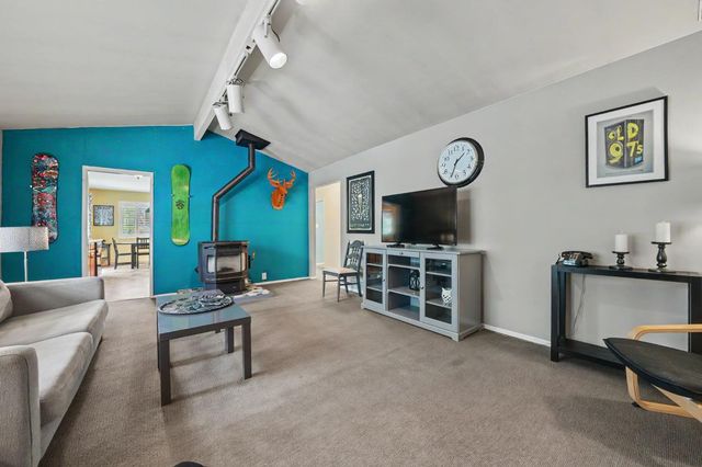 26890 Silver Dr, Pioneer, CA 95666