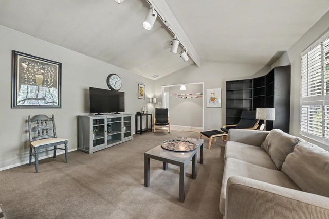 26890 Silver Dr, Pioneer, CA 95666