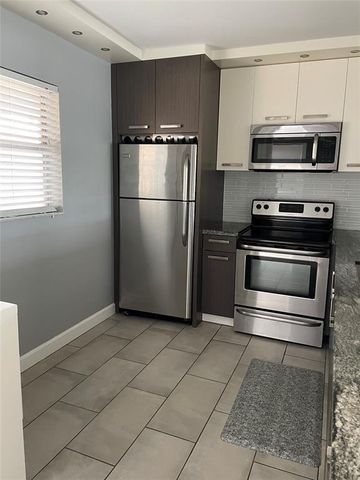 2850 Somerset Drive 404l, Lauderdale Lakes, FL 33311