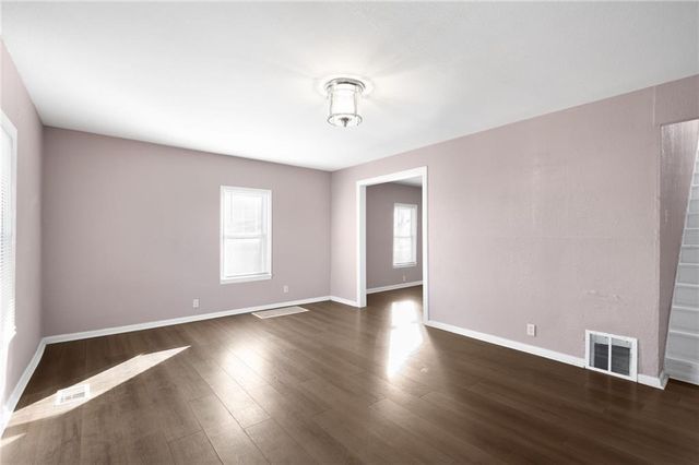 282 S Coy Street, Kansas City, KS 66101