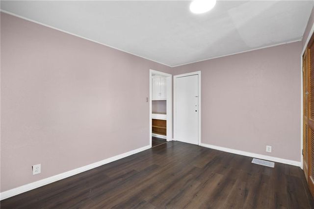 282 S Coy Street, Kansas City, KS 66101