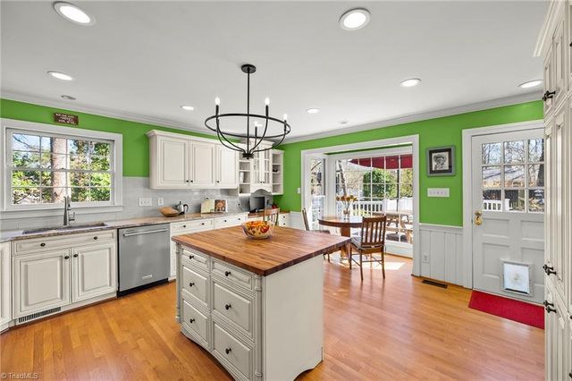 3440 Pennington Lane, Winston-salem, NC 27106