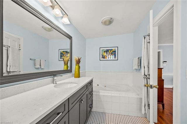 3440 Pennington Lane, Winston-salem, NC 27106