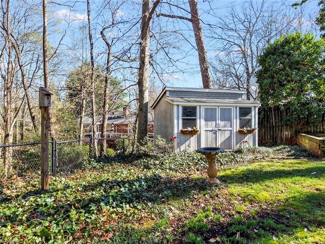 3440 Pennington Lane, Winston-salem, NC 27106