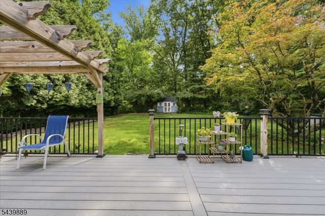 41 Sycamore Ave, Berkeley Heights Twp., NJ 07922