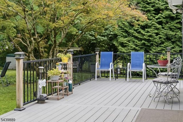 41 Sycamore Ave, Berkeley Heights Twp., NJ 07922