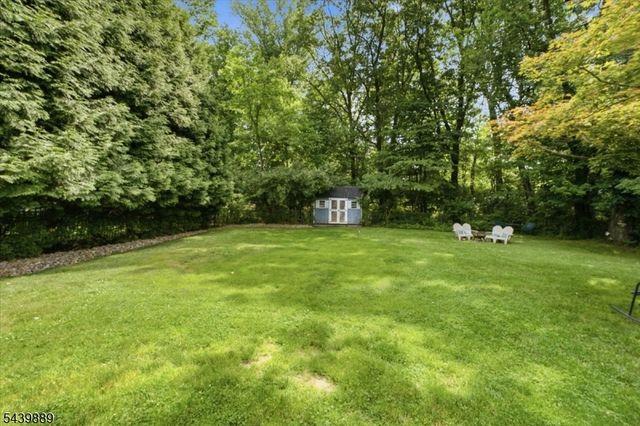 41 Sycamore Ave, Berkeley Heights Twp., NJ 07922