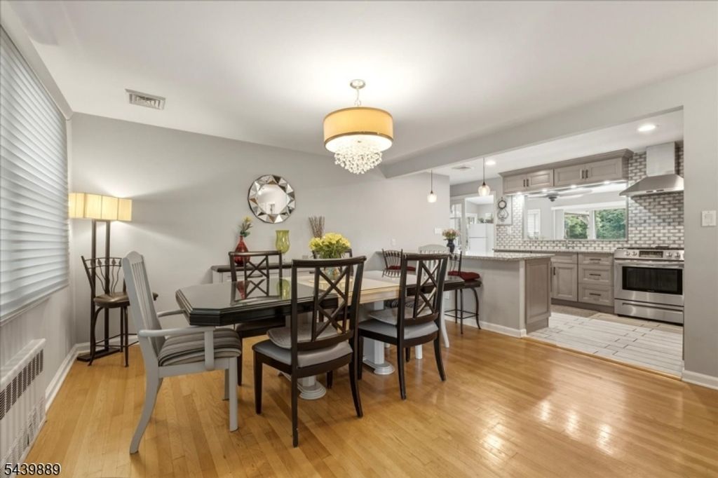 41 Sycamore Ave, Berkeley Heights Twp., NJ 07922 — photo 4