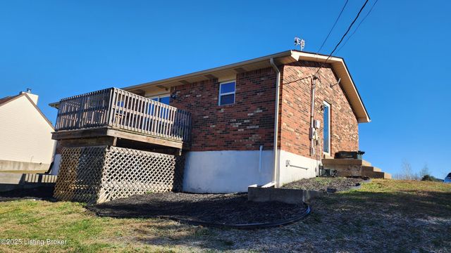 3013 S Woodland, Radcliff, KY 40160