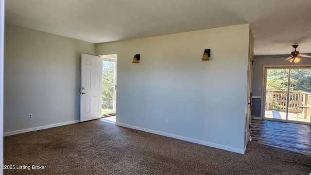 3013 S Woodland, Radcliff, KY 40160