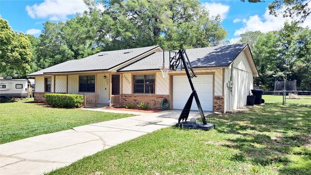 25930 SACKAMAXON DRIVE, Sorrento, FL 32776