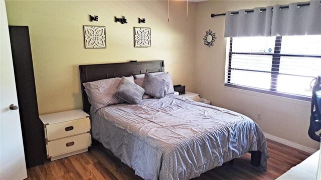 25930 SACKAMAXON DRIVE, Sorrento, FL 32776