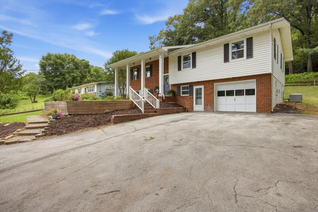 1025 S Seminole Drive, Chattanooga, TN 37412