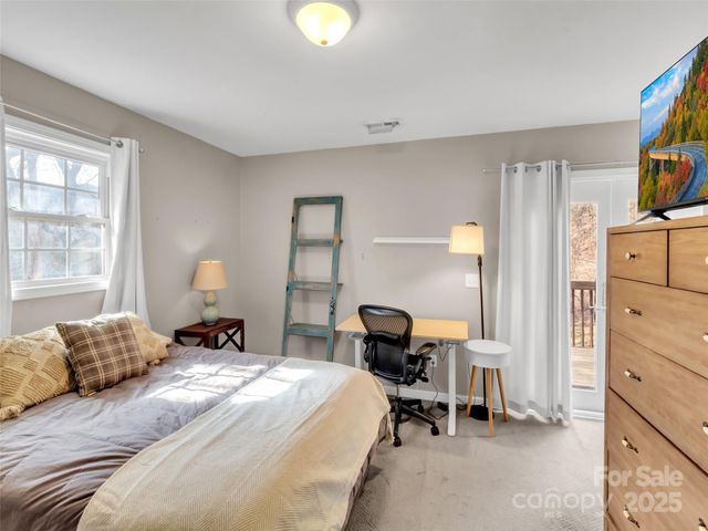 719 Pinewood Drive, Waynesville, NC 28786