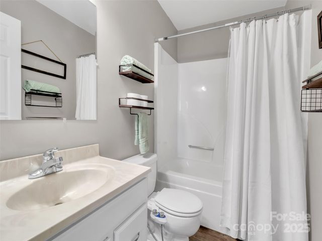 719 Pinewood Drive, Waynesville, NC 28786