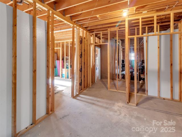 719 Pinewood Drive, Waynesville, NC 28786