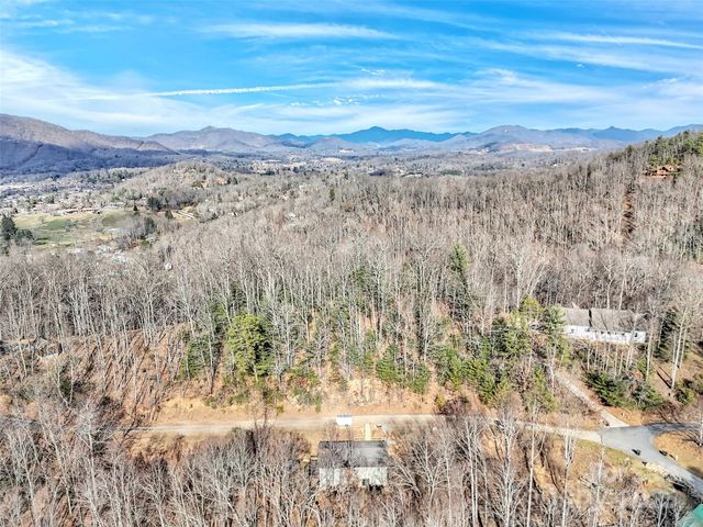 719 Pinewood Drive, Waynesville, NC 28786