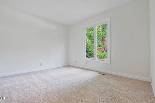 1 Ellsworth Court, Chapel Hill, NC 27517