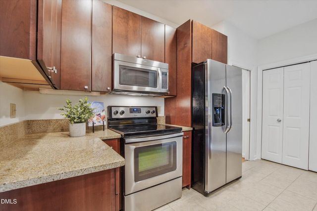 1 Ellsworth Court, Chapel Hill, NC 27517