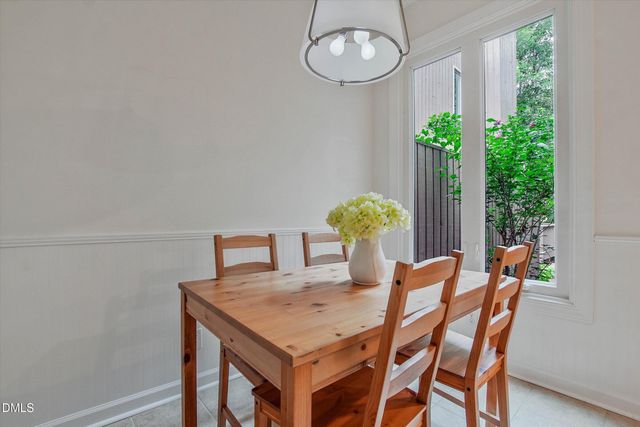 1 Ellsworth Court, Chapel Hill, NC 27517