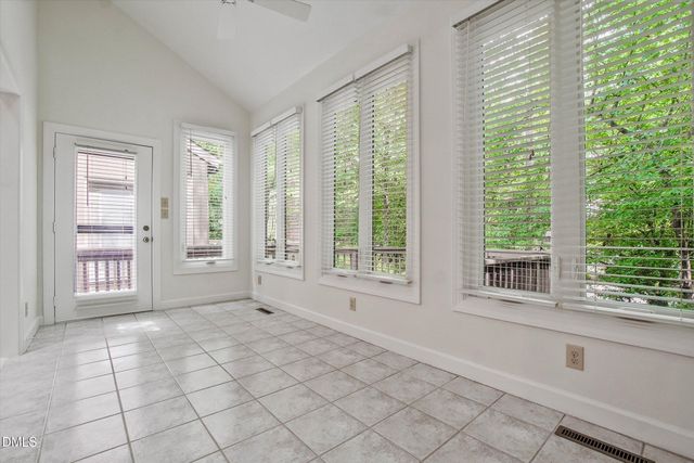 1 Ellsworth Court, Chapel Hill, NC 27517