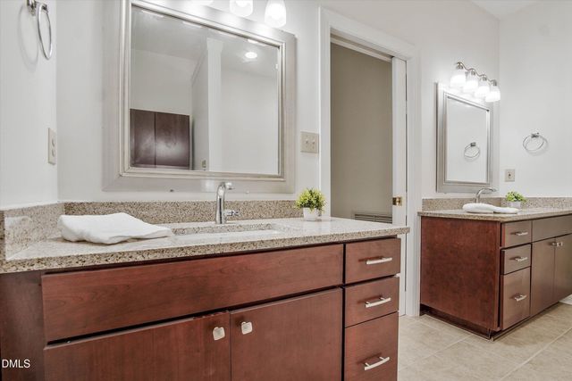 1 Ellsworth Court, Chapel Hill, NC 27517