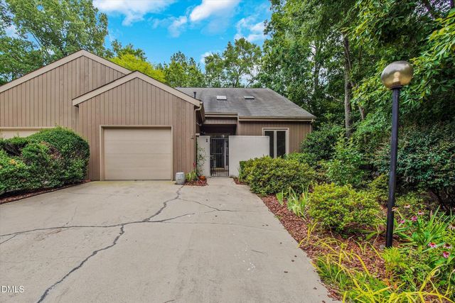 1 Ellsworth Court, Chapel Hill, NC 27517