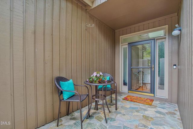 1 Ellsworth Court, Chapel Hill, NC 27517