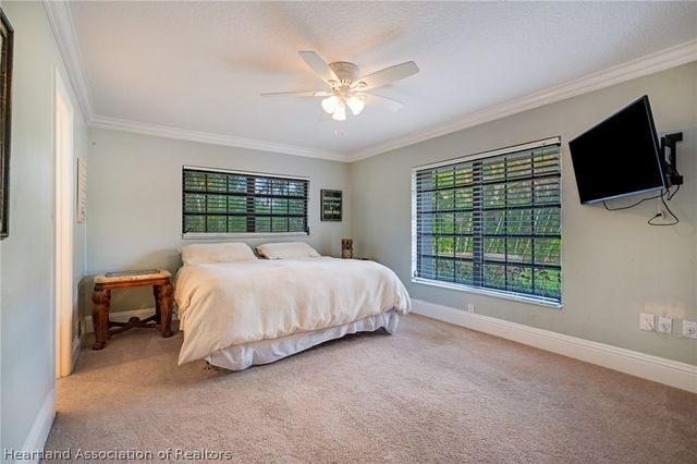 573 Holmes Avenue, Lake Placid, FL 33852